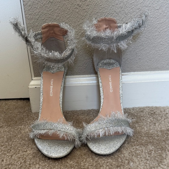 NWT Tony Bianco Kimi Silver Heels - Picture 1 of 3